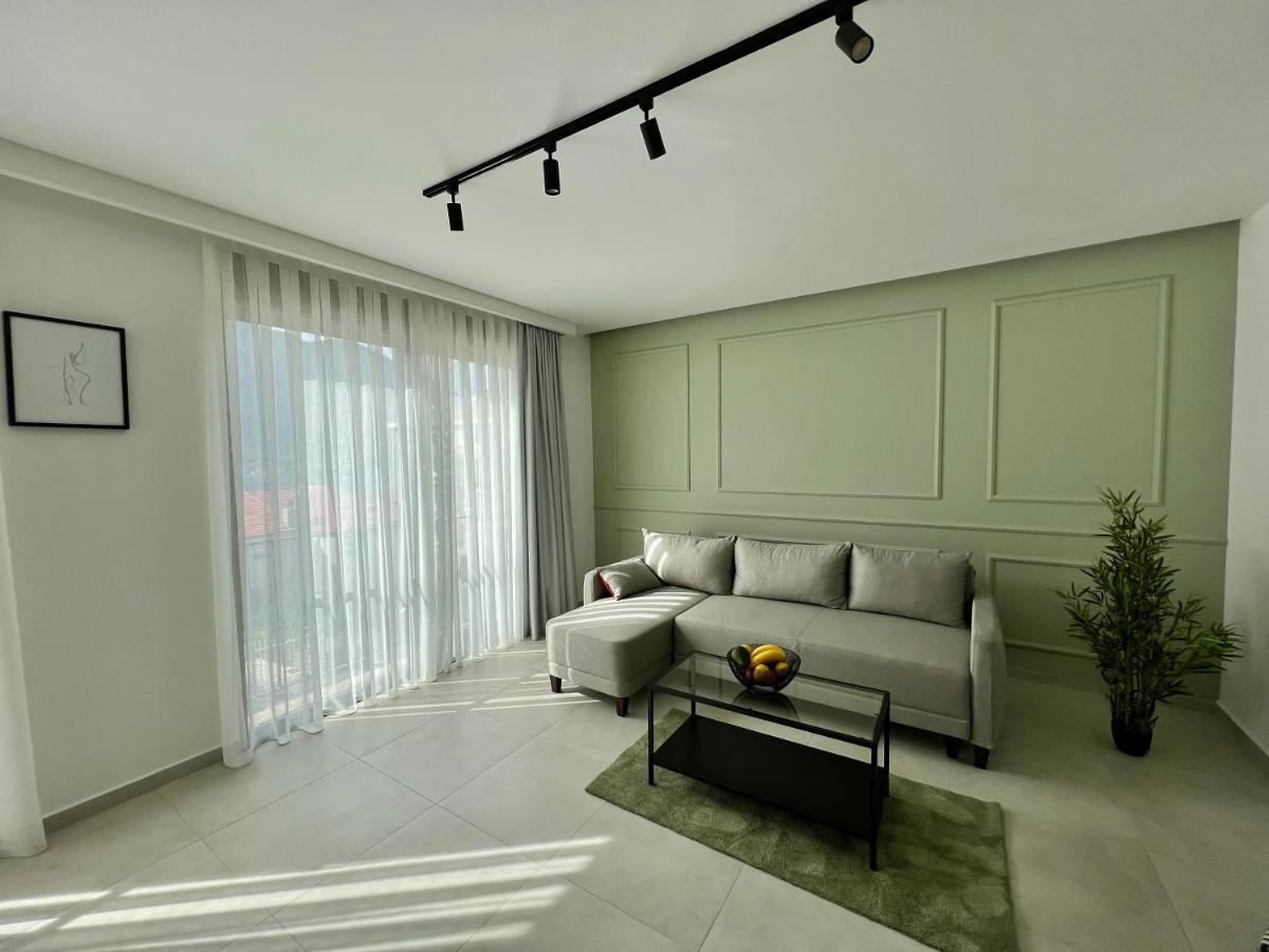 Solaris Lux Apartments Kotor Exterior photo